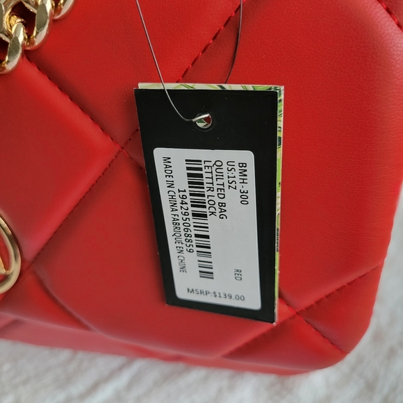 Badgley Mischka Letter Lock Red Vegan Leather Quilted bag - Picture 6 of 6